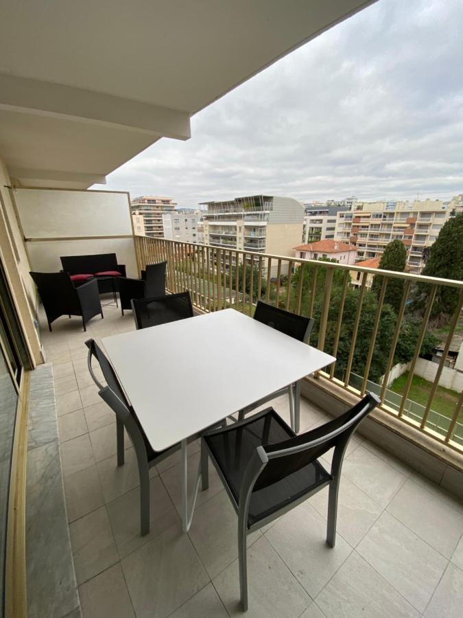 Superbe Appartement Renove A Neuf A 100M De La Mer Juan-les-Pins Exteriör bild