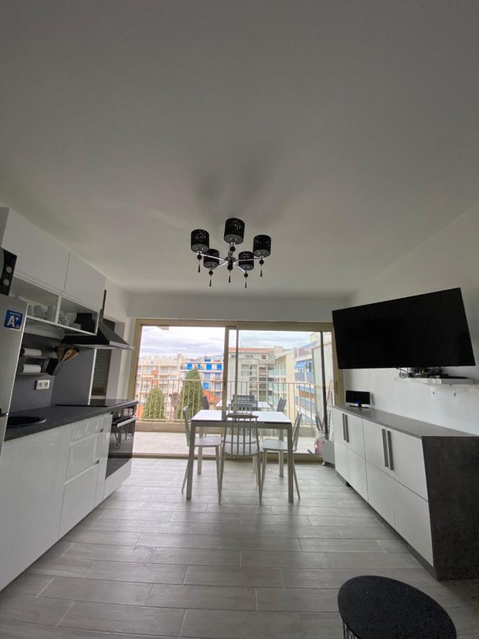 Superbe Appartement Renove A Neuf A 100M De La Mer Juan-les-Pins Exteriör bild
