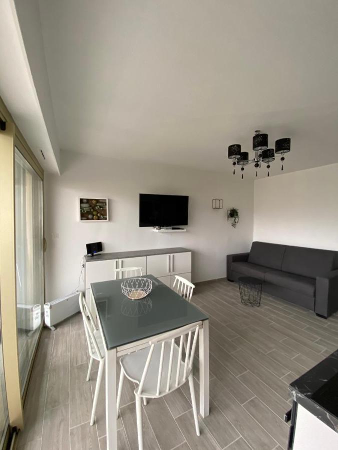Superbe Appartement Renove A Neuf A 100M De La Mer Juan-les-Pins Exteriör bild